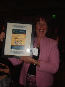 Linda Smith with award